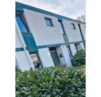 Reihenhaus in Geesthacht - 4 Zimmer - Garten - Balkon - Garage