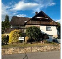 Freistehendes Haus mit Garage und Außenbereich - Stadtoldendorf