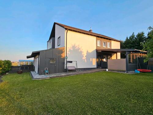 Foto - Einfamilienhaus in Pocking - 670.000,00&nbsp;EUR Kaufpreis, ca.&nbsp; 220,00&nbsp;m&sup2;