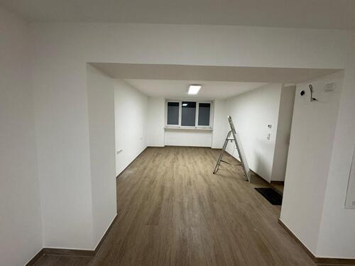 Foto - Wiesbaden Toplage: Abgeschlossener Büroraum 2 – möbliert, Ausbau möglich