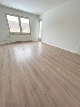 Foto - Helle 4-Zimmer Wohnung in ruhiger Lage nahe dem Bahnhof