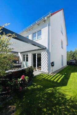 Foto - Moderne Doppelhaushälfte (BJ 2020) - 6 Zimmer OHNE MAKLER