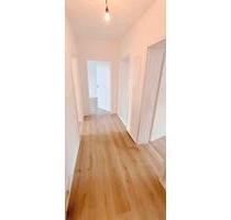 Lichtdurchflutete, frisch renovierte 3-Zimmer-Wohnung mit Keller - Beckum