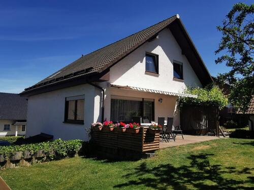 Foto - Top gepflegtes Einfamilienhaus mit Einliegerwohnung