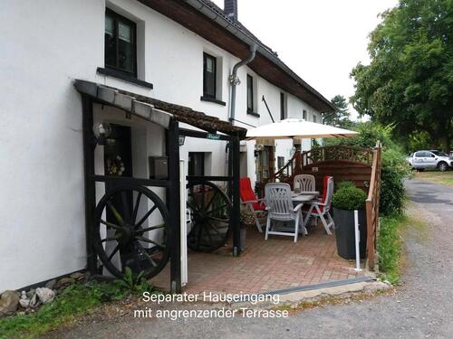 Foto - 4 Zimmer + KKD2B mit besonderem Charme im Altbau zu mieten