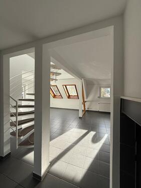 Foto - Helle 4-Zimmer-Maisonnettewohnung mit Garten in Leinfelden