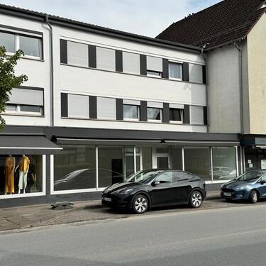Foto - Super-Ladenlokal - 700,00&nbsp;EUR Kaltmiete, ca.&nbsp; 153,00&nbsp;m&sup2;