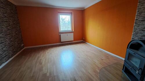 Foto - 3-Zimmer-Wohnung mit Kaminofen und Balkon in Zeitz-Gärtnerstraße