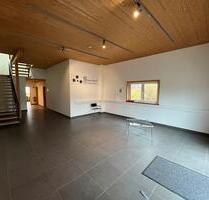 Büro in ruhiger Umgebung - 2.380,00&nbsp;EUR Kaltmiete, ca.&nbsp; 238,00&nbsp;m&sup2; in Bad Aibling (PLZ: 83043)