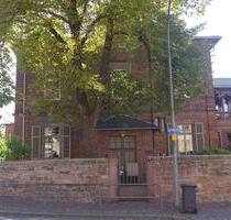 Traumhaft sanierte Altbauetage mit großem Balkon in kleiner WE (Denkmal) in Frankfurt-Höchst - Frankfurt am Main Unterliederbach