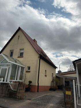 Foto - Einfamilienhaus zur - 1.125,00&nbsp;EUR Kaltmiete, ca.&nbsp; 100,00&nbsp;m&sup2;