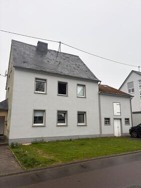 Foto - Großes Einfamilienhaus zu verkaufen