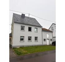 Großes Einfamilienhaus zu verkaufen - Osburg