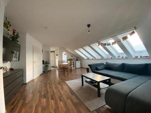Foto - Helle 5-Zimmer Wohnung, Balkon mit Fernblick & Garage