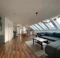 Helle 5-Zimmer Wohnung, Balkon mit Fernblick & Garage - Niedenstein