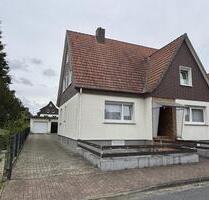 Einfamilienhaus, Doppelgarage, großer Garten in Osterode am Harz