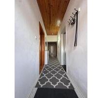 Haus zur Miete in Großrosseln - 950,00&nbsp;EUR Kaltmiete, ca.&nbsp; 140,00&nbsp;m&sup2; in Großrosseln (PLZ: 66352)