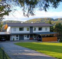 Doppelhaushälfte zu vermieten - 1.590,00 EUR Kaltmiete, ca.  131,00 m² in Deggendorf (PLZ: 94469)