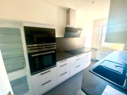 Foto - 2,5 Zimmet inkl. Kompletter Küche Spül-und Waschmaschine, Balkon