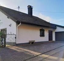 Einfamilienhaus - 388.000,00&nbsp;EUR Kaufpreis, ca.&nbsp; 163,00&nbsp;m&sup2; in Albersweiler (PLZ: 76857)