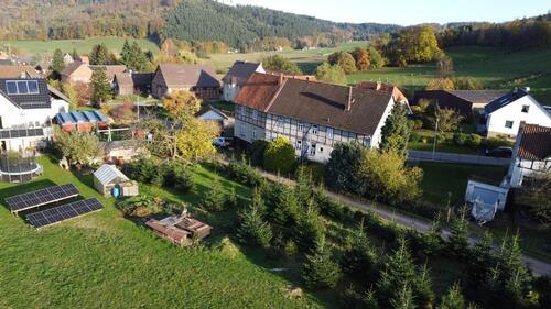 Foto - großes Haus, ehemalige Gaststätte mit Hotel, auch für Vereine