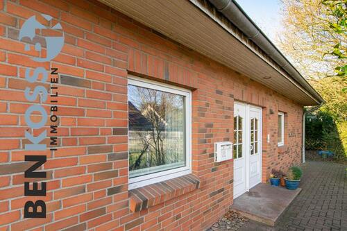 Foto - NÜBBEL: Großzügige 4-Zimmer-Dachgeschosswohnung mit Studio im Spitzboden und Carportstellplatz