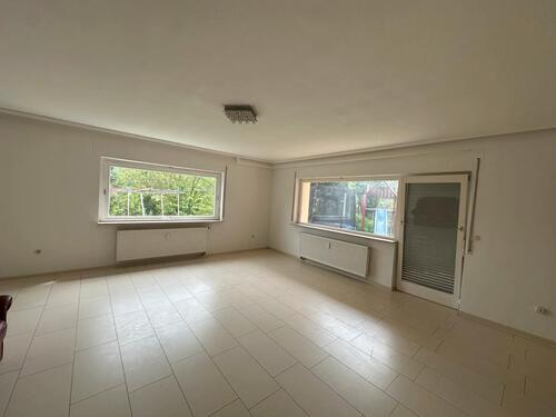 Foto - 4 Zimmer Wohnung Küche, Bad Terrasse, große Garten zu vermieten