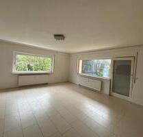 4 Zimmer Wohnung Küche, Bad Terrasse, große Garten zu vermieten - Ortenberg