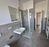 SCHMUCKSTÜCK MIT ALTBAUFLAIR-MODERNE WOHNUNG, FAST NOCH ERSTEBZUG! - Pirna