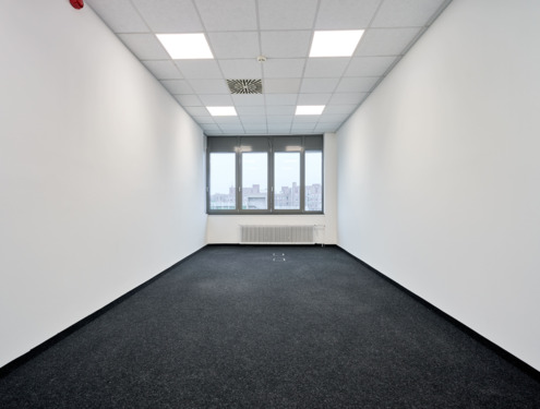 Foto - Bürofläche Fläche mit ausreichend Parkmöglichkeiten