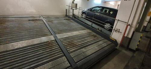 Foto - Tiefgaragenstellplatz - 50,00 EUR Miete,