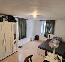 Wg zu vermieten - 450,00&nbsp;EUR Kaltmiete, ca.&nbsp; 50,00&nbsp;m&sup2; in Roding (PLZ: 93426)