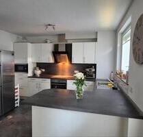 Helle 4-Zimmer-Eigentumswohnung mit Balkon - Bremerhaven Lehe