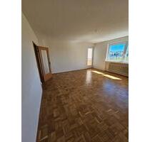 Frisch renovierte 3-Zimmer-Wohnung (ca. 78 m²) mit Süd-Loggia - Ergolding