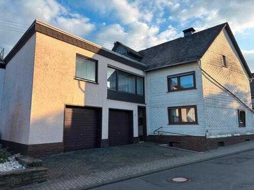 Foto - Großzügiges Wohnhaus auf rund 1.000 m² in Burbach-Holzhausen