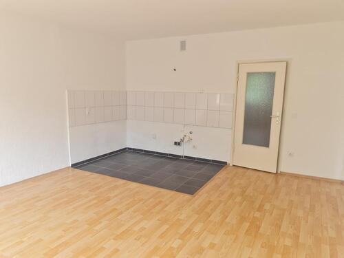 Foto - Helle 3-Zimmer-Wohnung im 2.Obergeschoss zu vermieten!