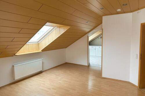 Foto - Zentrale 3 ZKB DG Wohnung in 66482 Zweibrücken zu vermieten