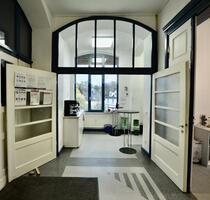 Arbeiten in historischer Brakeler Schule! 120 m² Büroflächen im charmanten Altbau