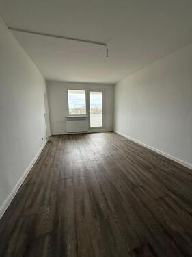 Foto - Helle 3-Zimmer-Wohnung mit Balkon in Schwerin
