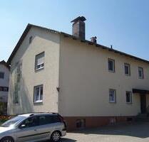 2 Familienhaus mit Doppelgarage und großem Grund - Furth