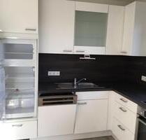 Sehr schöne zwei Zimmer Wohnung; Küche, Bad, Balkon, Keller - Eppertshausen