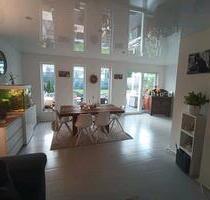 Doppelhaushälfte - 1.700,00 EUR Kaltmiete, in Bornheim (PLZ: 53332)