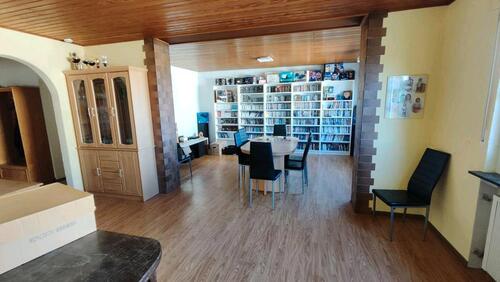 Foto - 7 Zimmer Etagenwohnung in Urmitz
