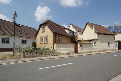 Foto - Einfamilienhaus + Großgarage in 06636 Laucha Tröbsdorf