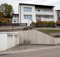 Dachgeschosswohnung pro Zimmer - 350,00&nbsp;EUR Kaltmiete, ca.&nbsp; 70,00&nbsp;m&sup2; in Eichstätt (PLZ: 85072)