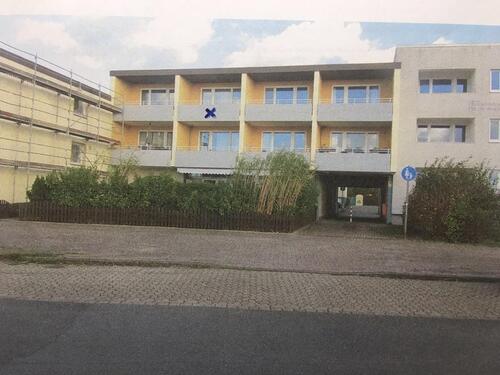 Foto - Helles renoviertes 1 Zi.-Ap mit Balkonen und Parkplatz