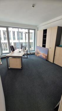 Foto - Modernes Büro am Neuen Wall - 1.500,00&nbsp;EUR Kaltmiete, ca.&nbsp; 17,00&nbsp;m&sup2;