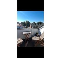 Attraktive DG-Wohnung 2 Zimmer Loggia Tiefgarage - Grömitz