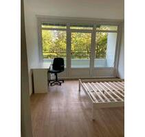 Schönes ruhiges, helles WG Zimmer 14qm mit eigenem Balkonzugang - München Bogenhausen