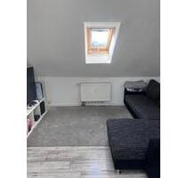 Vermieten Dachgeschosswohnung - 1.500,00&nbsp;EUR Kaltmiete, ca.&nbsp; 90,00&nbsp;m&sup2; in Berlin (PLZ: 13435) Reinickendorf